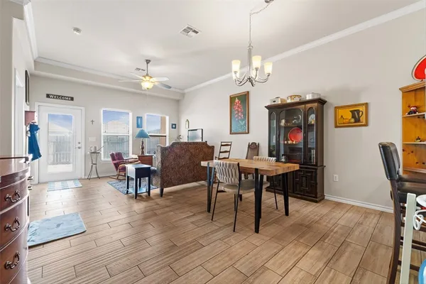 $239,000 | 909 Moore Avenue, Portland, TX 78374