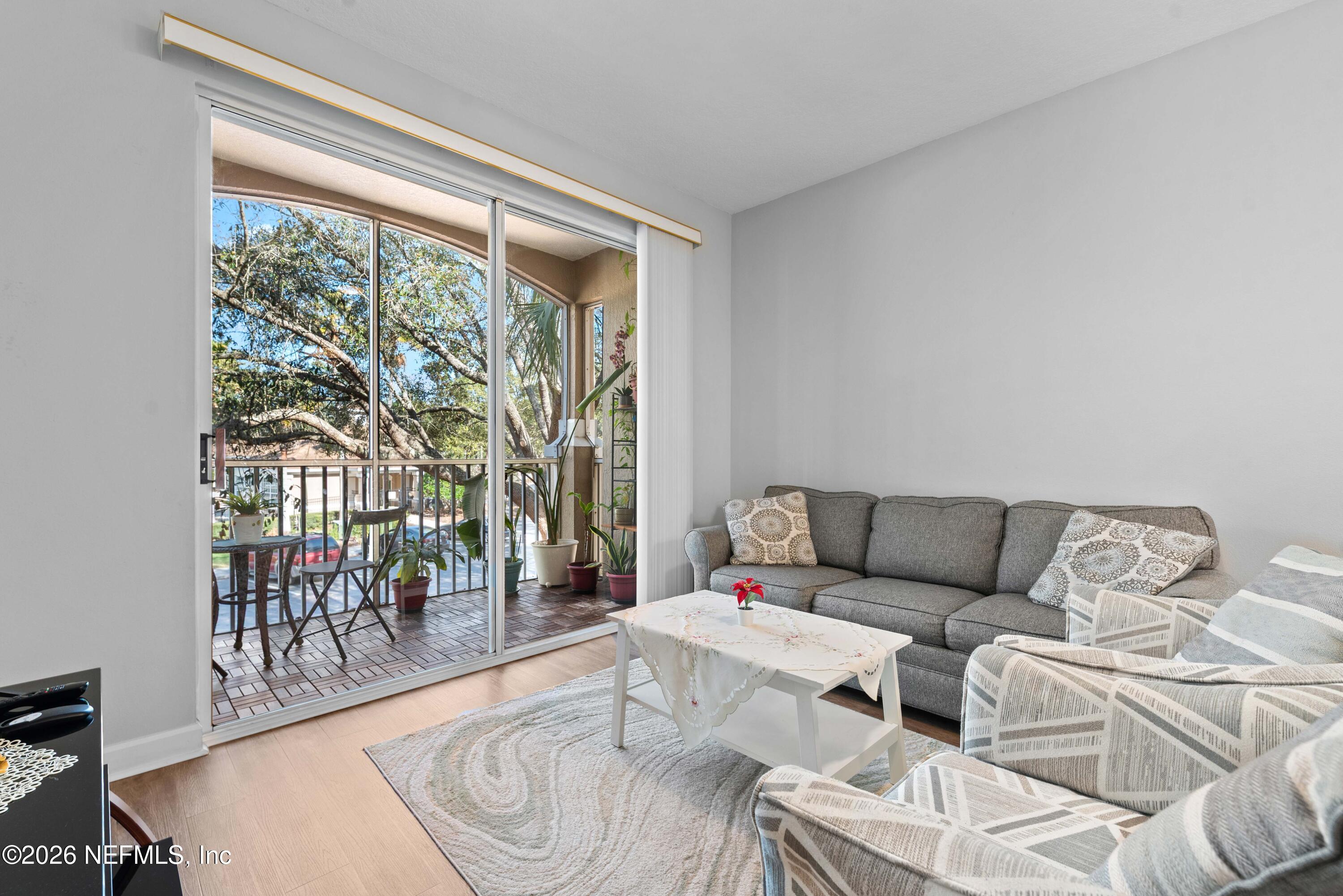 10550 Baymeadows Road, Unit 121 Jacksonville, FL 32256 - Photo 13 of 32 12