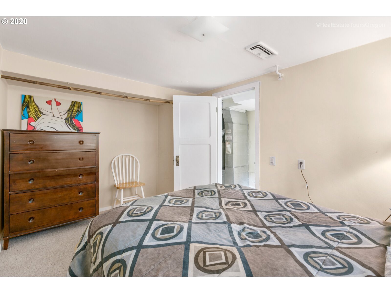 5900 Southwest Ralston Drive Portland, OR 97239 - Photo 22 of 32 Gallery Image 22