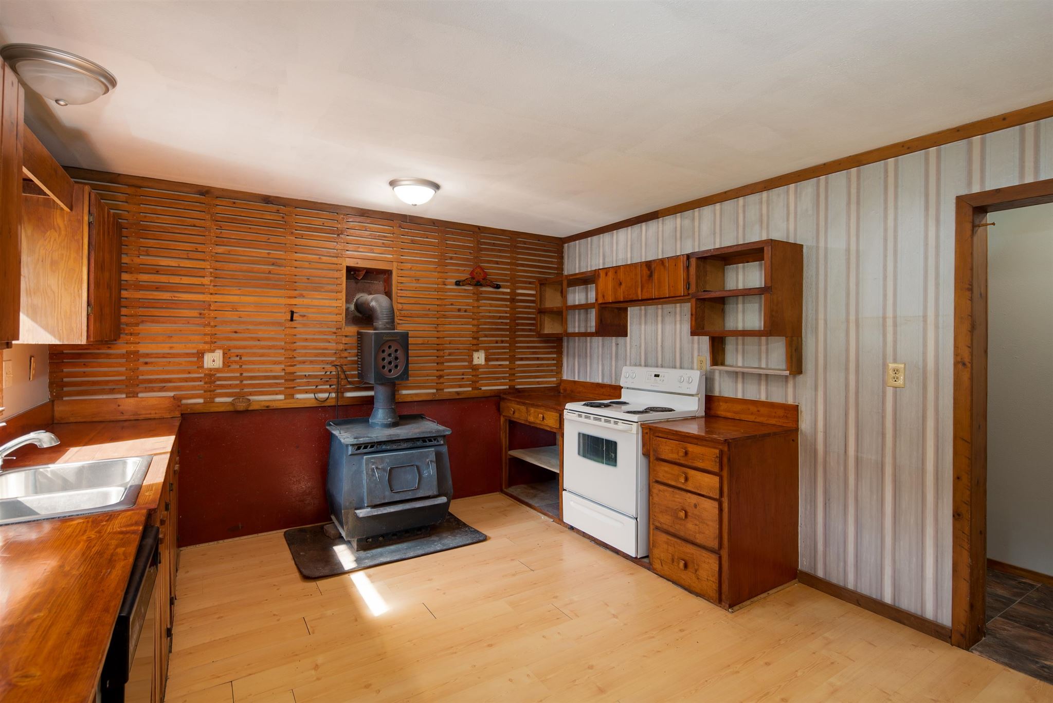 2433 Widow Road, Unit B Colville, WA 99114 - Photo 8 of 29