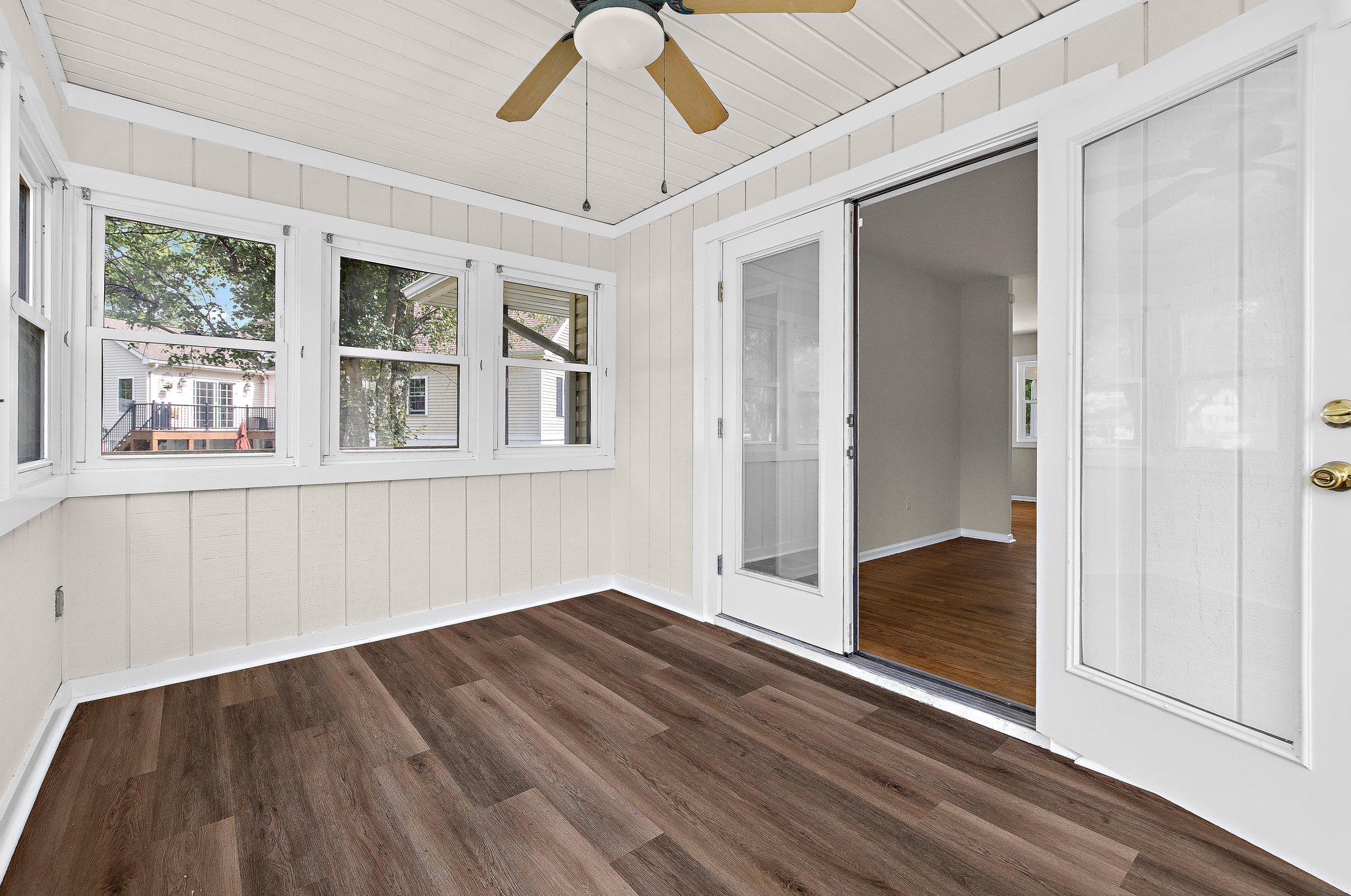 5822 Forest Hill Road Elkridge, MD 21075 - Photo 31 of 55 Sunroom adjoins dining room