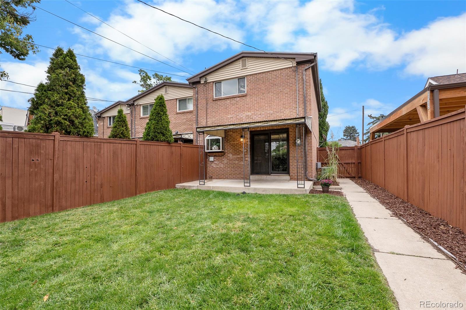 367 North Clarkson Street Denver, CO 80218 - Photo 46 of 50 a view of a yard in front of house