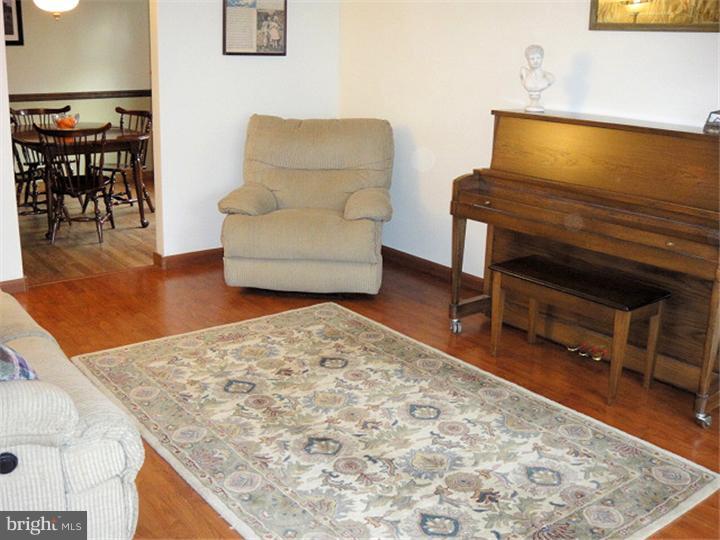 123 Olde Pilgrim Road Dublin, PA 18917 - Photo 13 of 25 Living Room