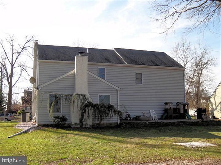 123 Olde Pilgrim Road Dublin, PA 18917 - Photo 23 of 25 Exterior Back
