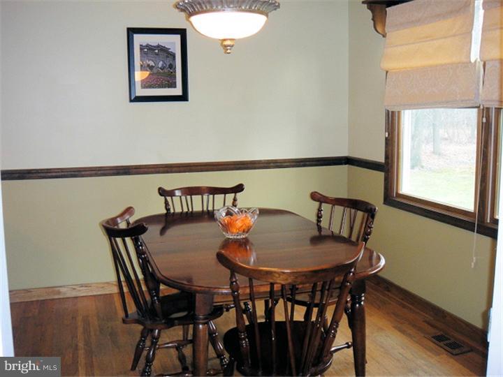 123 Olde Pilgrim Road Dublin, PA 18917 - Photo 9 of 25 Dining Room