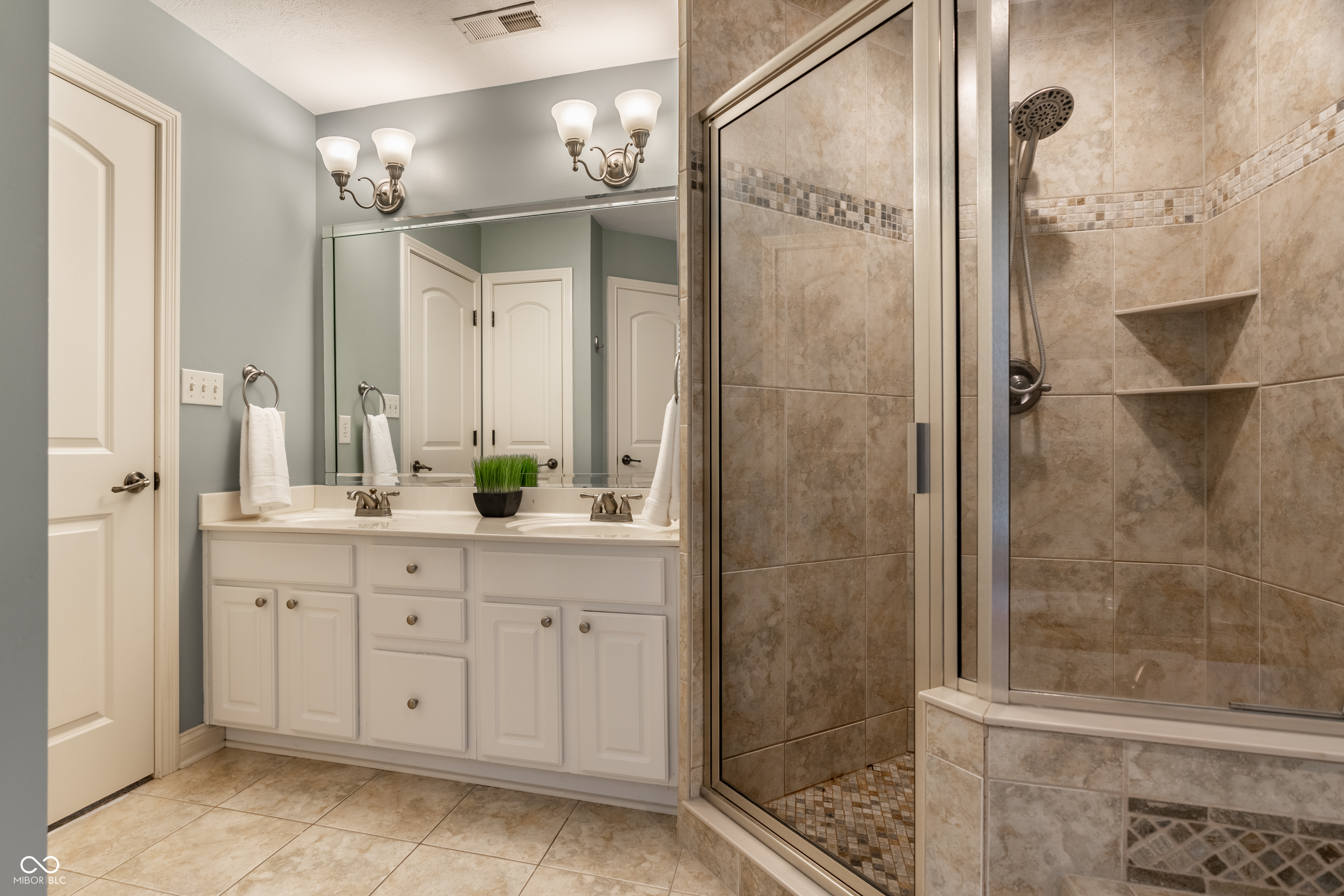 12652 Apsley Lane Carmel, IN 46032 - Photo 23 of 36