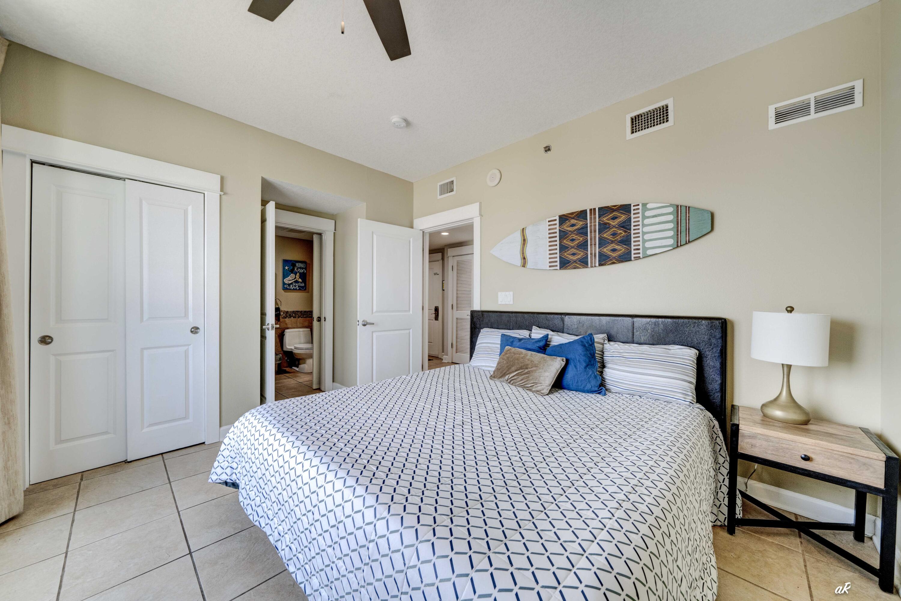 11807 Front Beach Road, Unit 11201 Panama City Beach, FL 32407 - Photo 28 of 59 Guest Bedroom