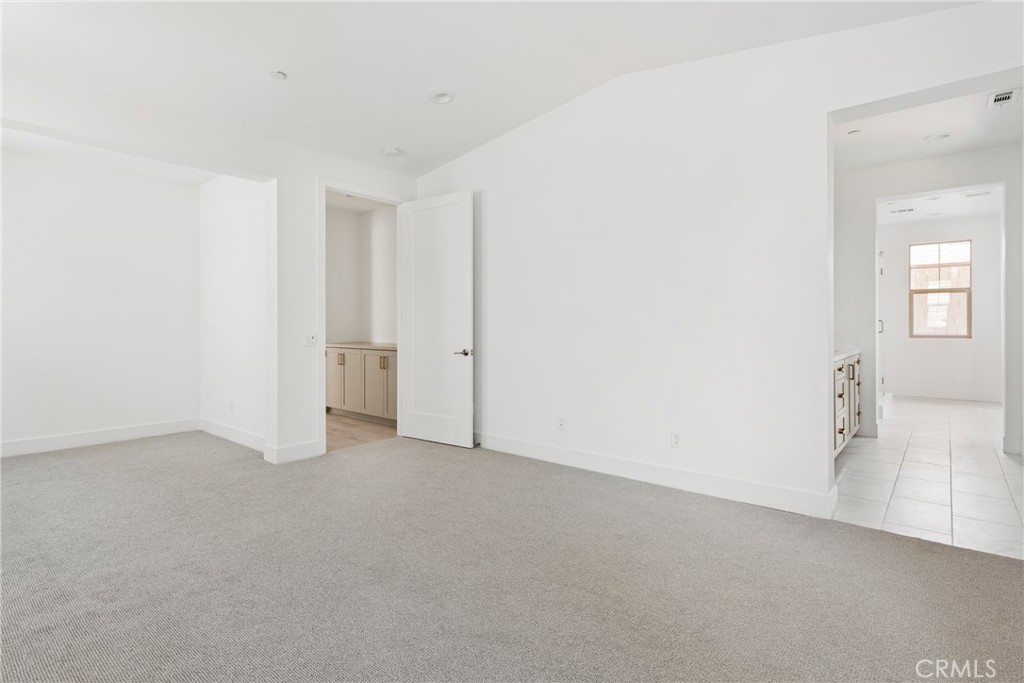 175 East Palm Street Altadena, CA 91001 - Photo 14 of 22 a view of an empty room