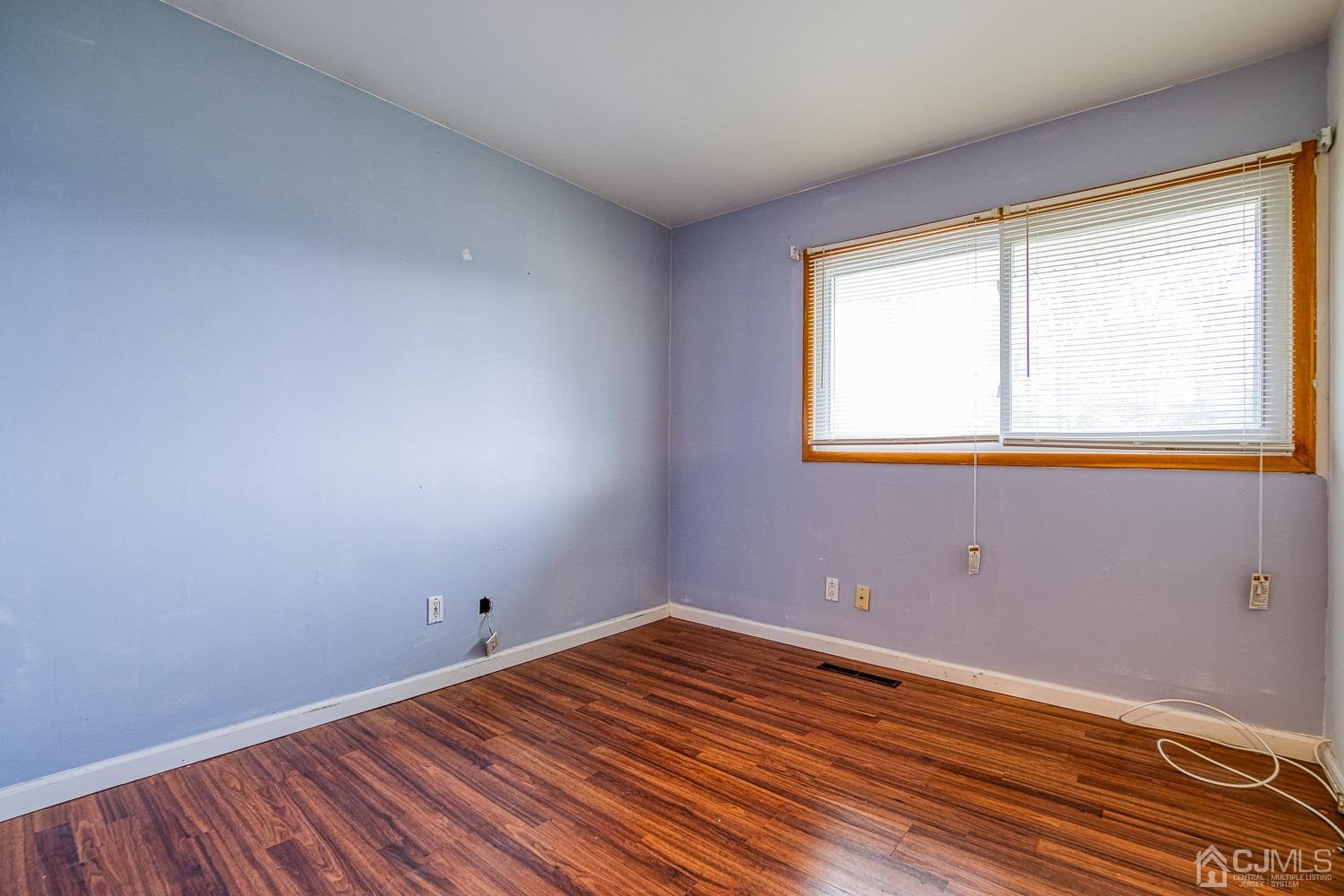 102 New Road Kendall Park, NJ 08824 - Photo 13 of 25 Gallery Image 13