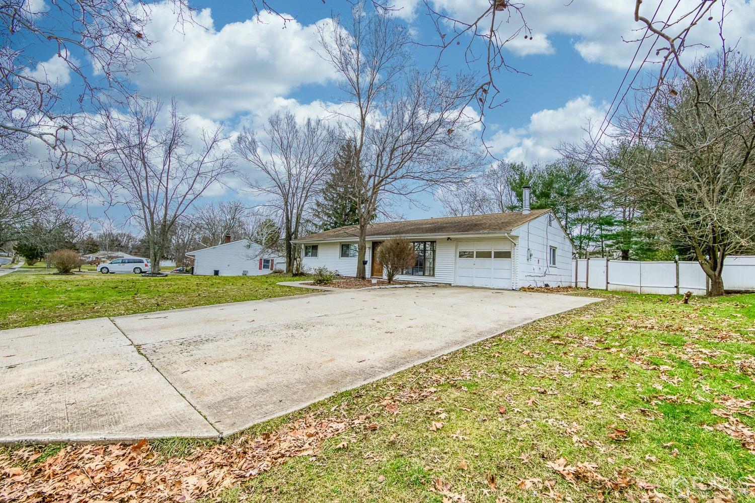 102 New Road Kendall Park, NJ 08824 - Photo 3 of 25 Gallery Image 3