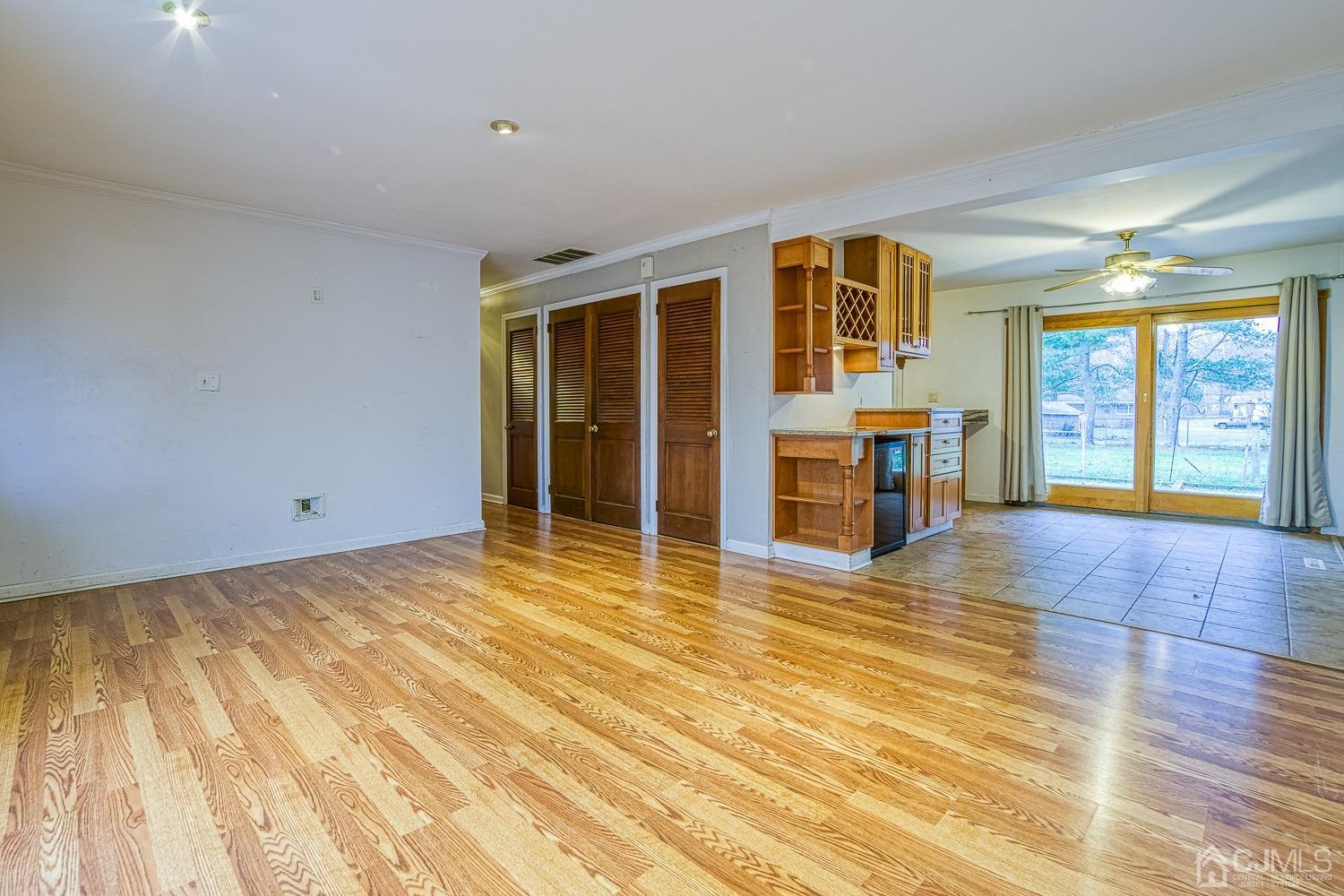 102 New Road Kendall Park, NJ 08824 - Photo 24 of 25 Gallery Image 24