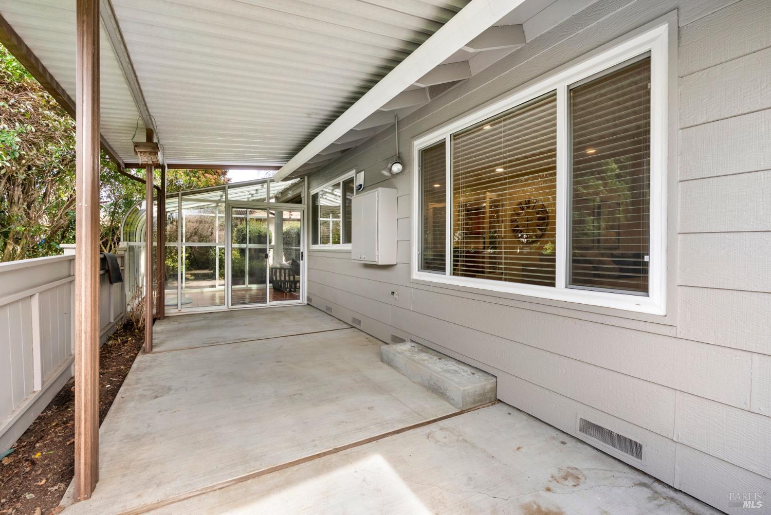 360 Twin Lakes Drive Santa Rosa, CA 95409 - Photo 30 of 33