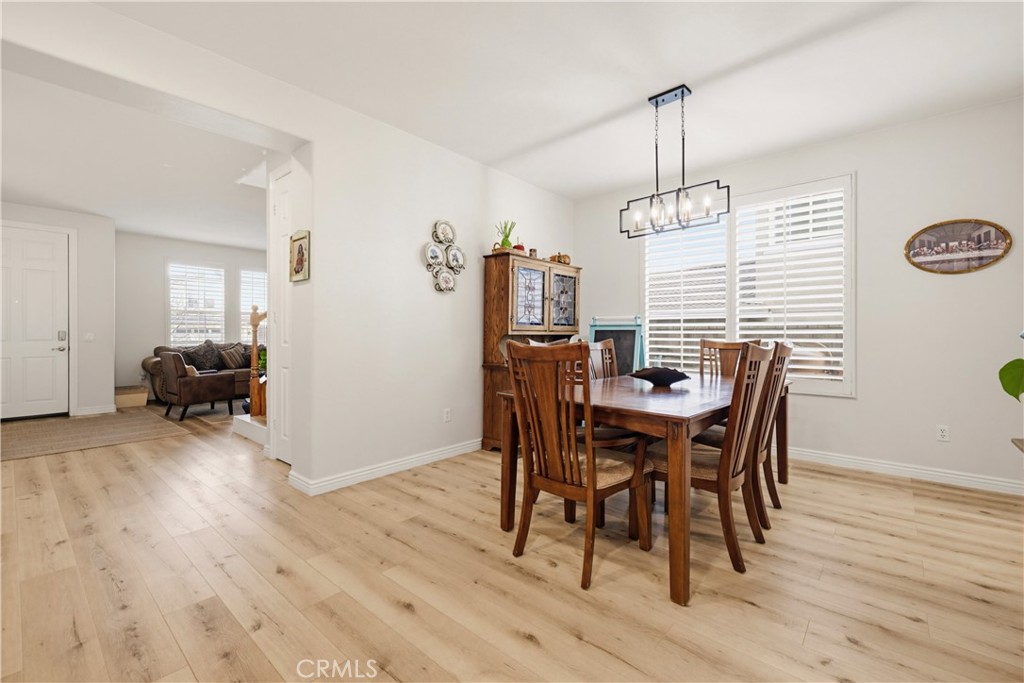 19721 Mathilde Lane Saugus, CA 91350 - Photo 11 of 75