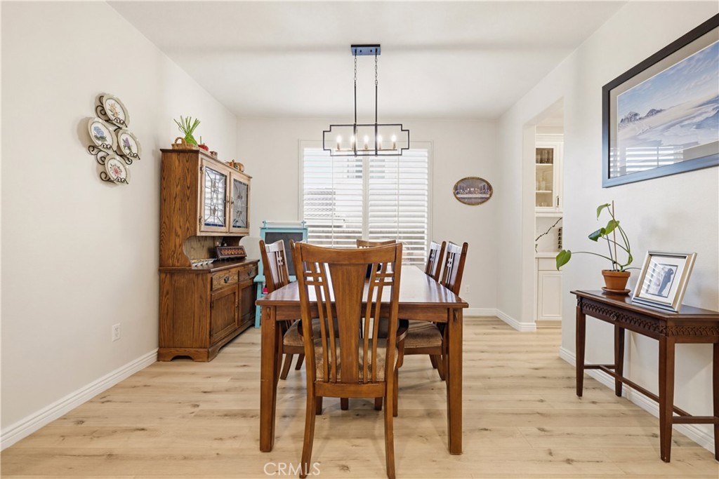 19721 Mathilde Lane Saugus, CA 91350 - Photo 13 of 75