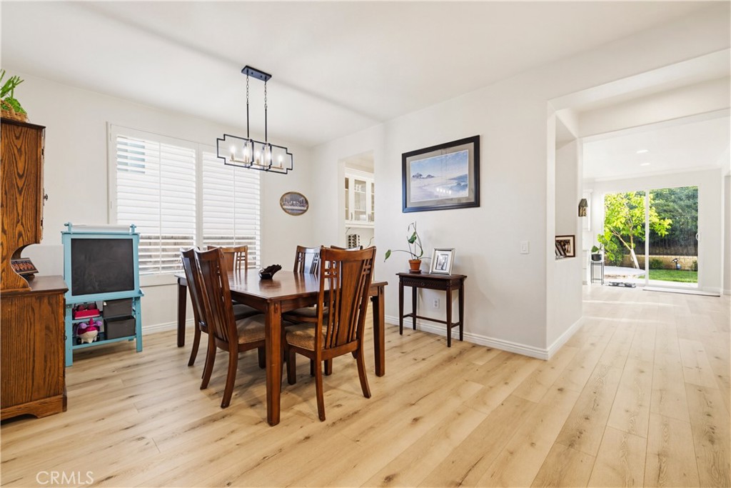 19721 Mathilde Lane Saugus, CA 91350 - Photo 14 of 75