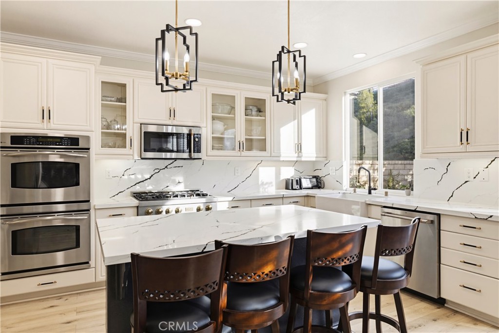 19721 Mathilde Lane Saugus, CA 91350 - Photo 20 of 75