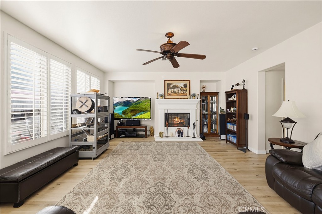 19721 Mathilde Lane Saugus, CA 91350 - Photo 26 of 75