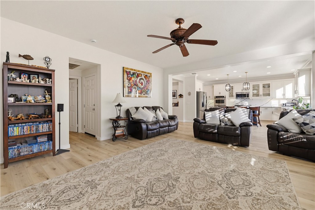 19721 Mathilde Lane Saugus, CA 91350 - Photo 27 of 75