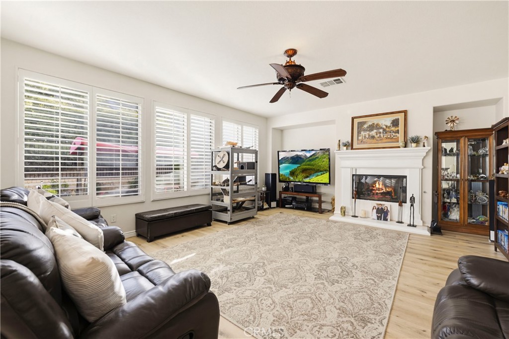 19721 Mathilde Lane Saugus, CA 91350 - Photo 29 of 75