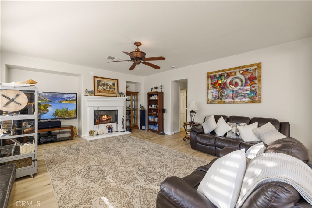 19721 Mathilde Lane Saugus, CA 91350 - Photo 30 of 75