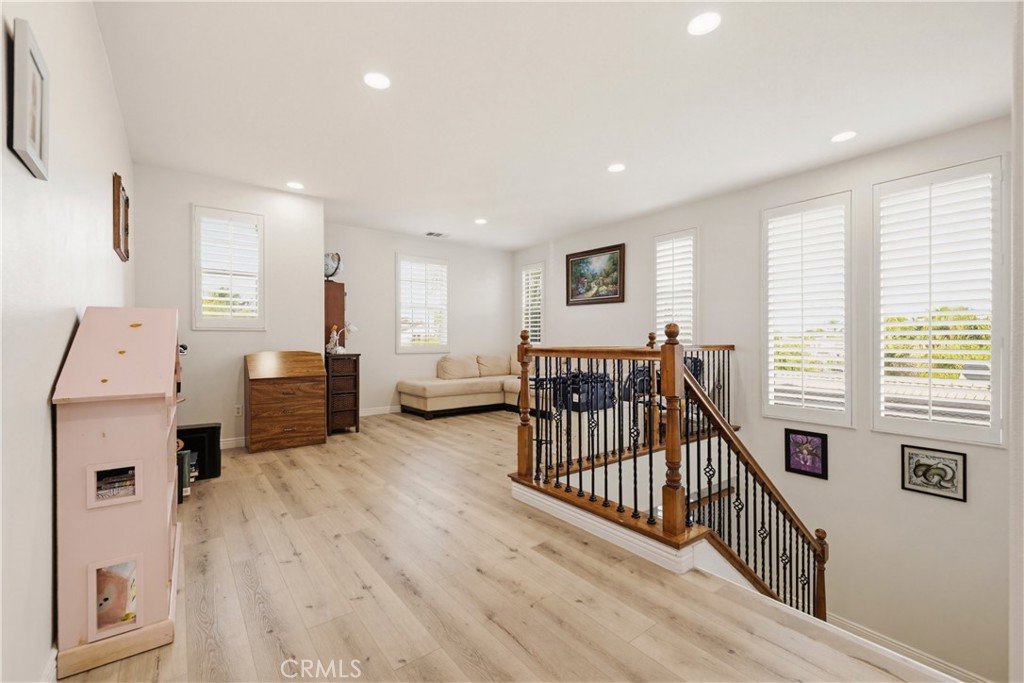 19721 Mathilde Lane Saugus, CA 91350 - Photo 41 of 75