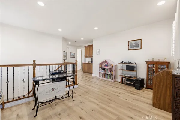$1,100,000 | 19721 Mathilde Lane, Saugus, CA 91350