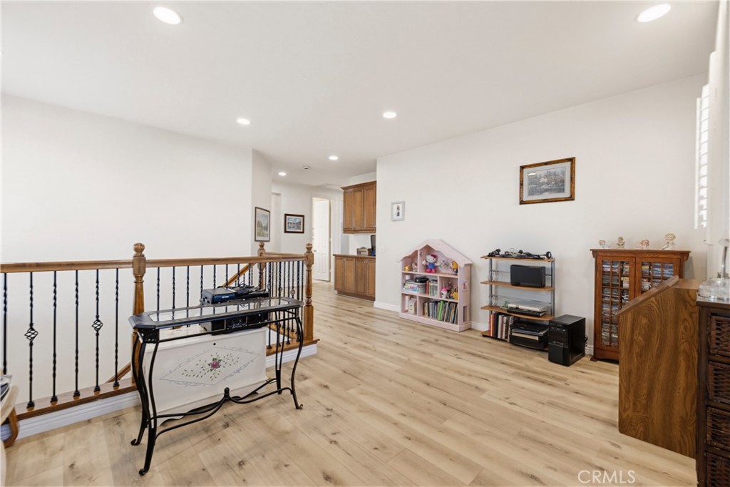 19721 Mathilde Lane Saugus, CA 91350 - Photo 46 of 75