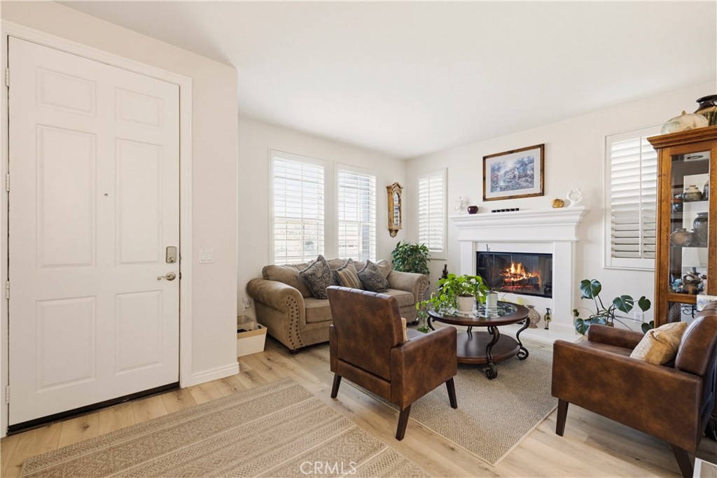 19721 Mathilde Lane Saugus, CA 91350 - Photo 6 of 75