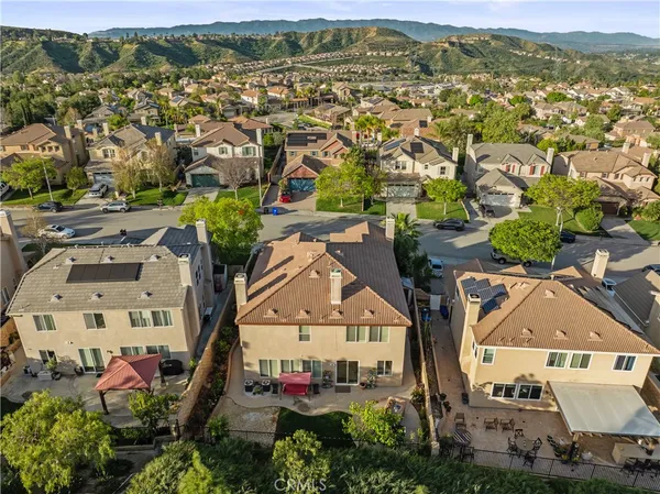 $1,100,000 | 19721 Mathilde Lane, Saugus, CA 91350