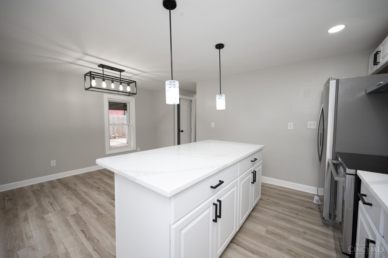 2804 Yankee Road Middletown, OH 45044 - Photo 22 of 37