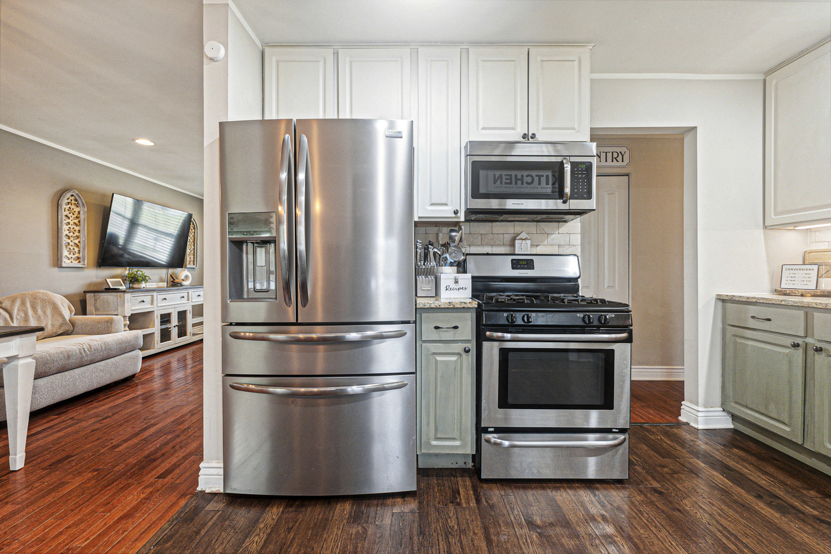 2016 Digby Drive New Lenox, IL 60451 - Photo 10 of 26 a kitchen with stainless steel appliances and wooden floor