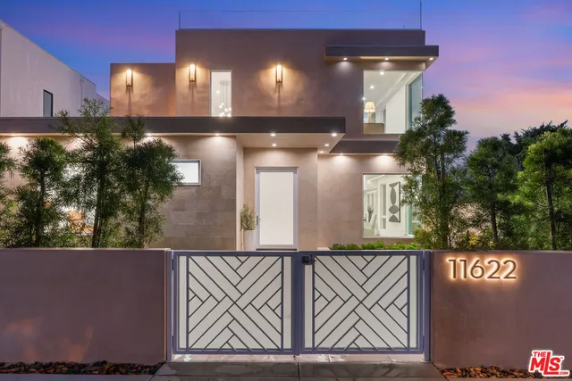 a view of yard and swimming pool