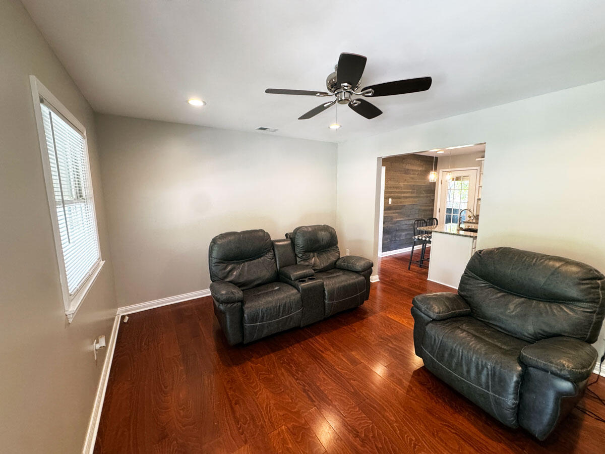 875 Vineyard Road Nicholasville, KY 40356 - Photo 16 of 30 Living-Room