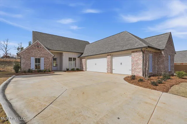$409,900 | 195 Bronson Bend, Flowood, MS 39232
