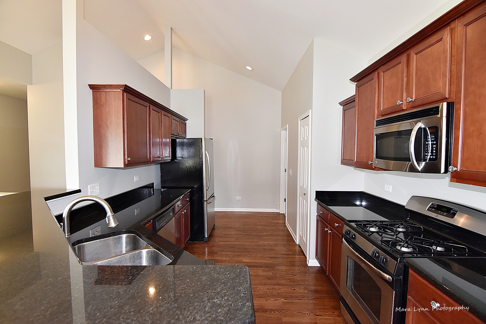 1105 Freedom Road Elburn, IL 60119 - Photo 4 of 23 Gallery Image 4