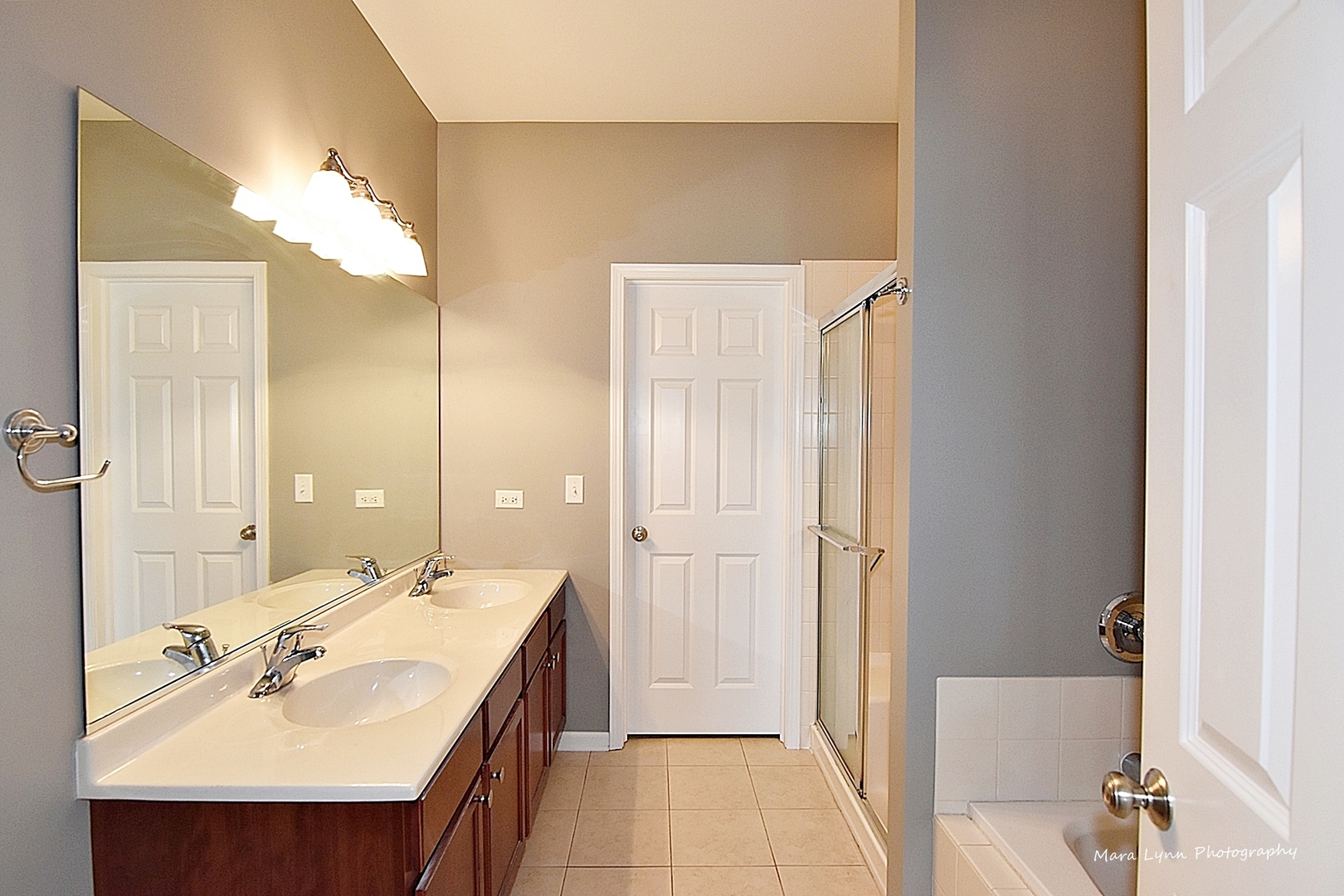 1105 Freedom Road Elburn, IL 60119 - Photo 9 of 23 Gallery Image 9