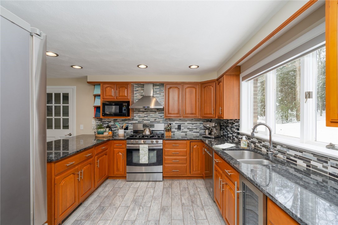 76 Aldrich Road Glocester, RI 02857 - Photo 17 of 50