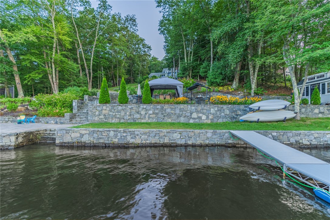 76 Aldrich Road Glocester, RI 02857 - Photo 3 of 50