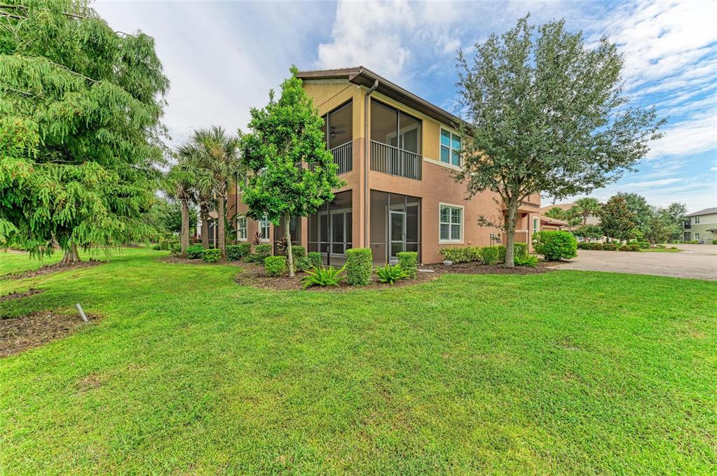 7546 Divot Loop Lakewood Ranch, FL 34202 - Photo 47 of 72