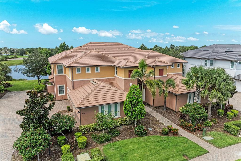 7546 Divot Loop Lakewood Ranch, FL 34202 - Photo 7 of 72