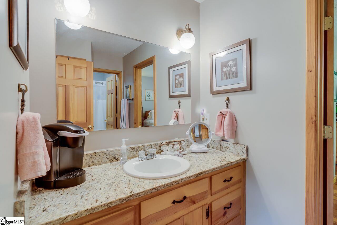25 Spring Park Drive Cleveland, SC 29635 - Photo 11 of 36 Gallery Image 11