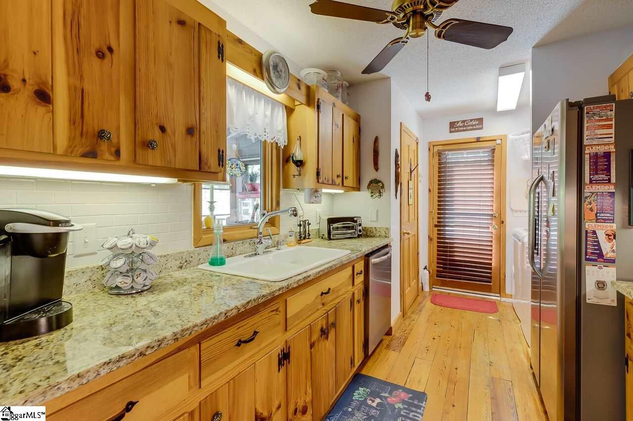 25 Spring Park Drive Cleveland, SC 29635 - Photo 14 of 36 Gallery Image 14