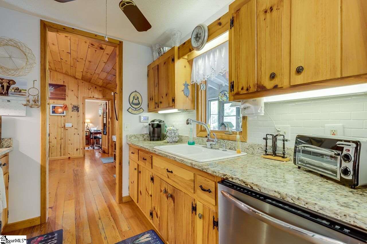 25 Spring Park Drive Cleveland, SC 29635 - Photo 16 of 36 Gallery Image 16