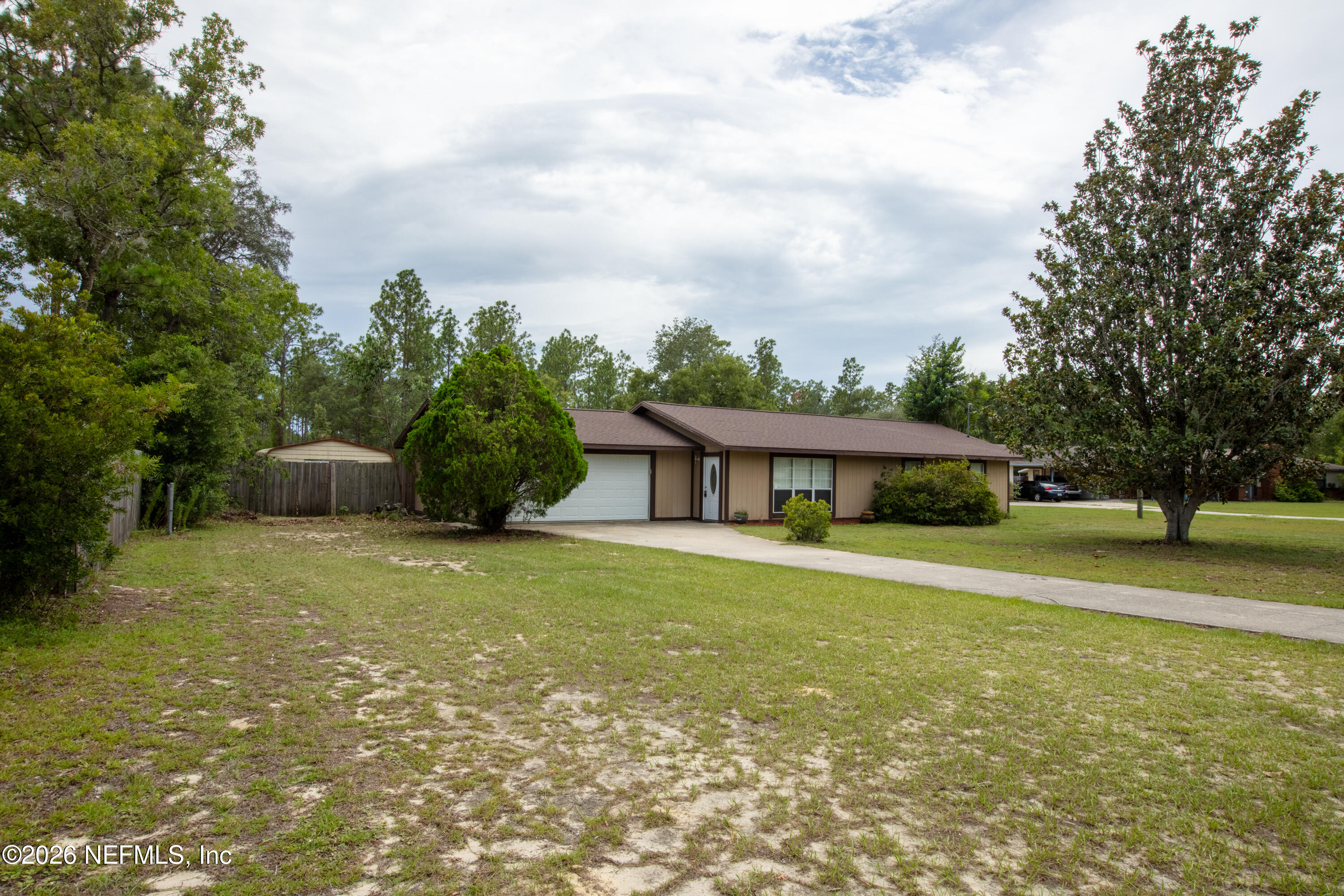 692 Southeast 41st Street Keystone Heights, FL 32656 - Photo 3 of 58 692se41st_MLS-3