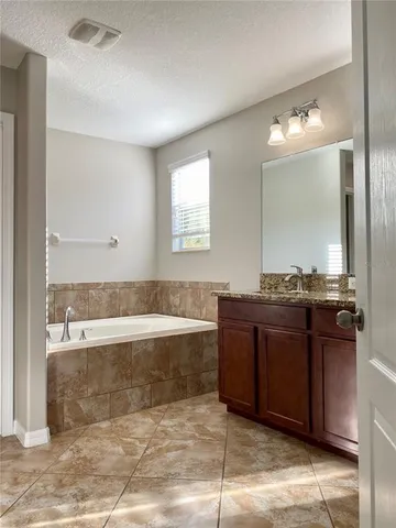 $2,800 | 18281 Thatcham Court, Land O Lakes, FL 34638