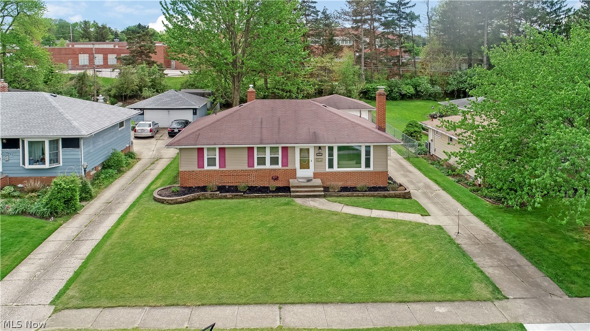 9909 Reichert Road Cleveland, OH 44130 - Photo 7 of 29