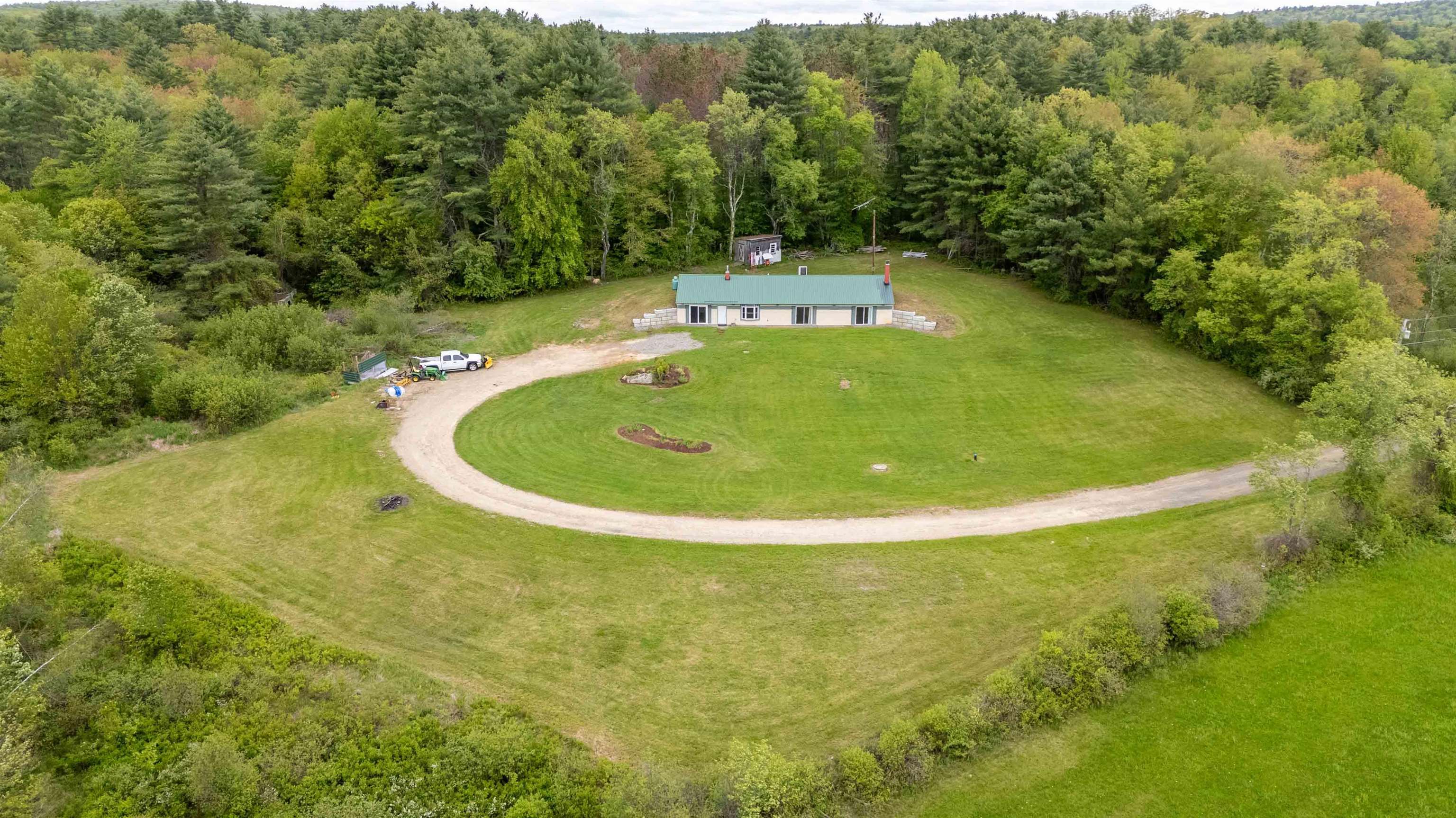 122 Flagg Road Rochester, NH 03839 - Photo 2 of 44