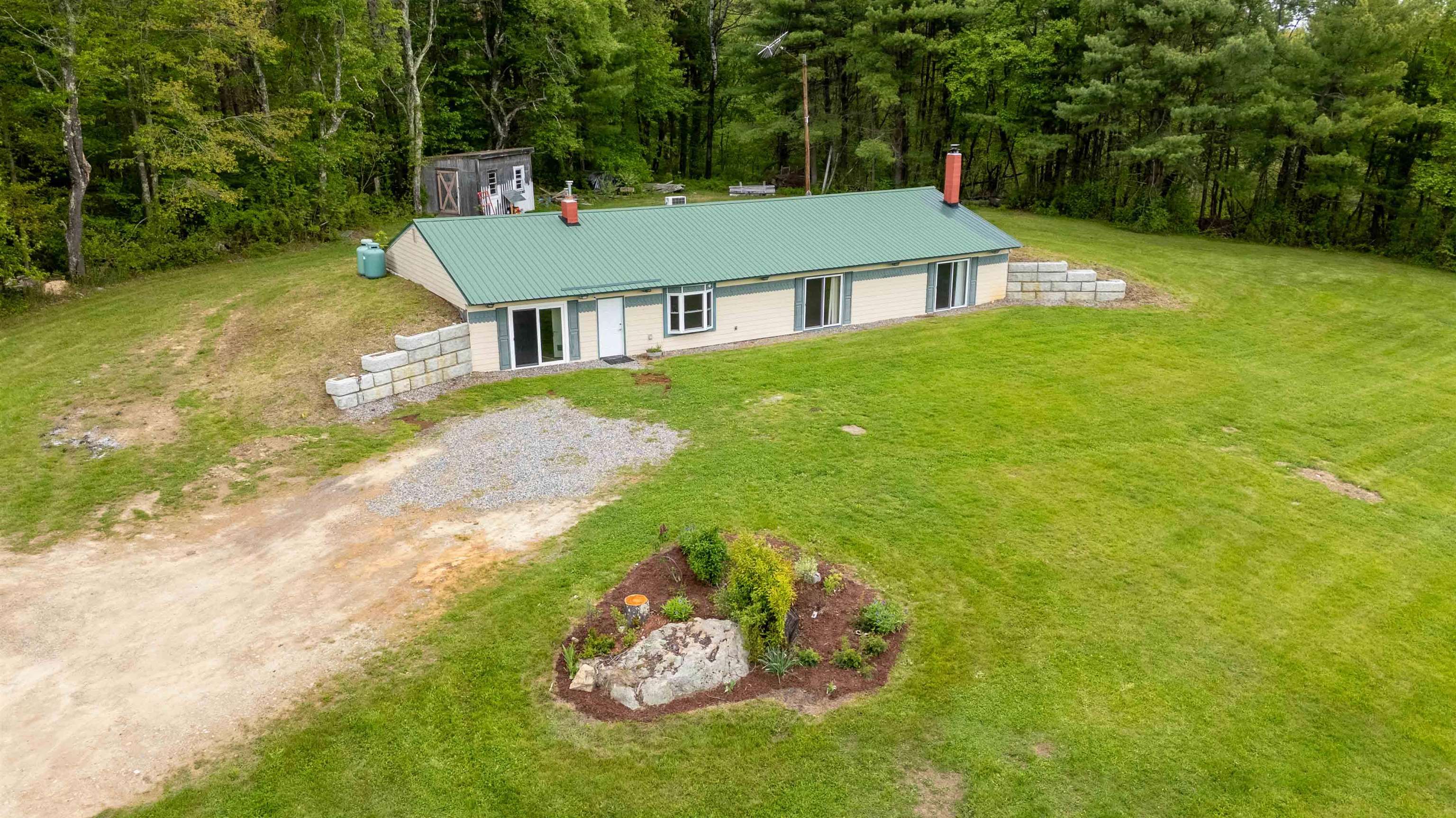 122 Flagg Road Rochester, NH 03839 - Photo 6 of 44