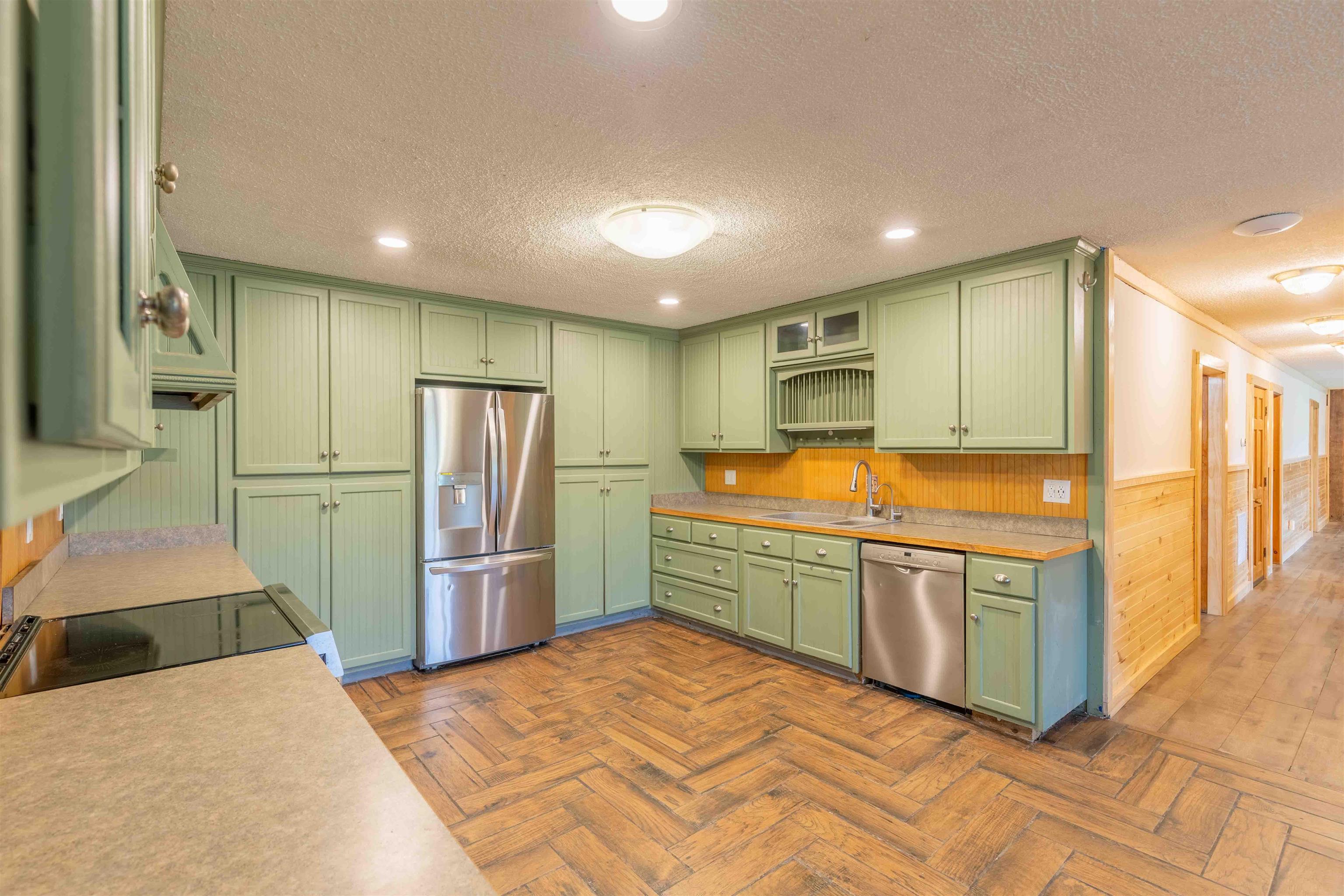 122 Flagg Road Rochester, NH 03839 - Photo 10 of 44