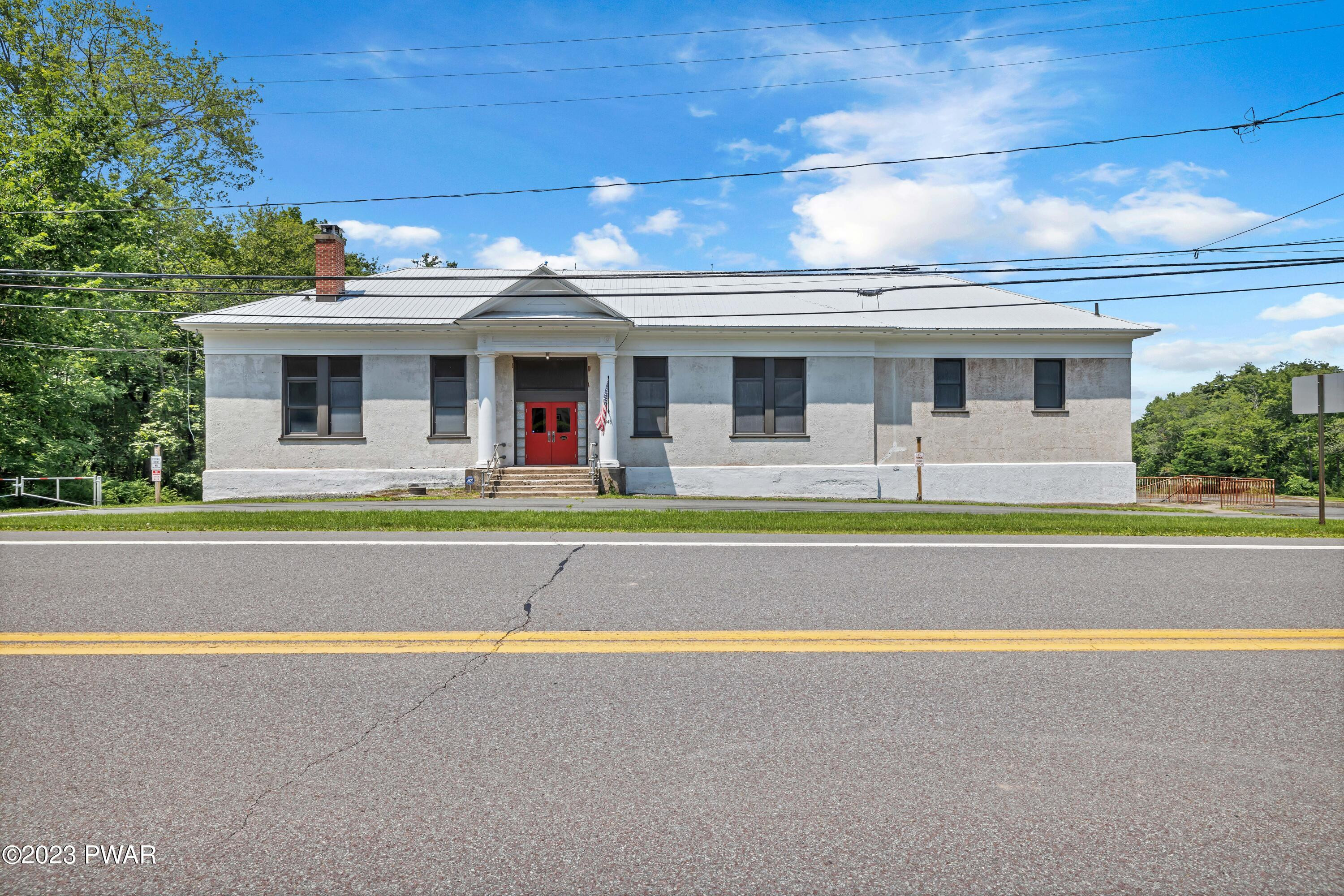 545 Rt 507 Paupack, PA 18451 - Photo 1 of 51